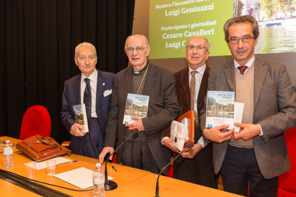 I relatori della presentazione a Lecco, insieme all'autore Mons. Luigi Stucchi